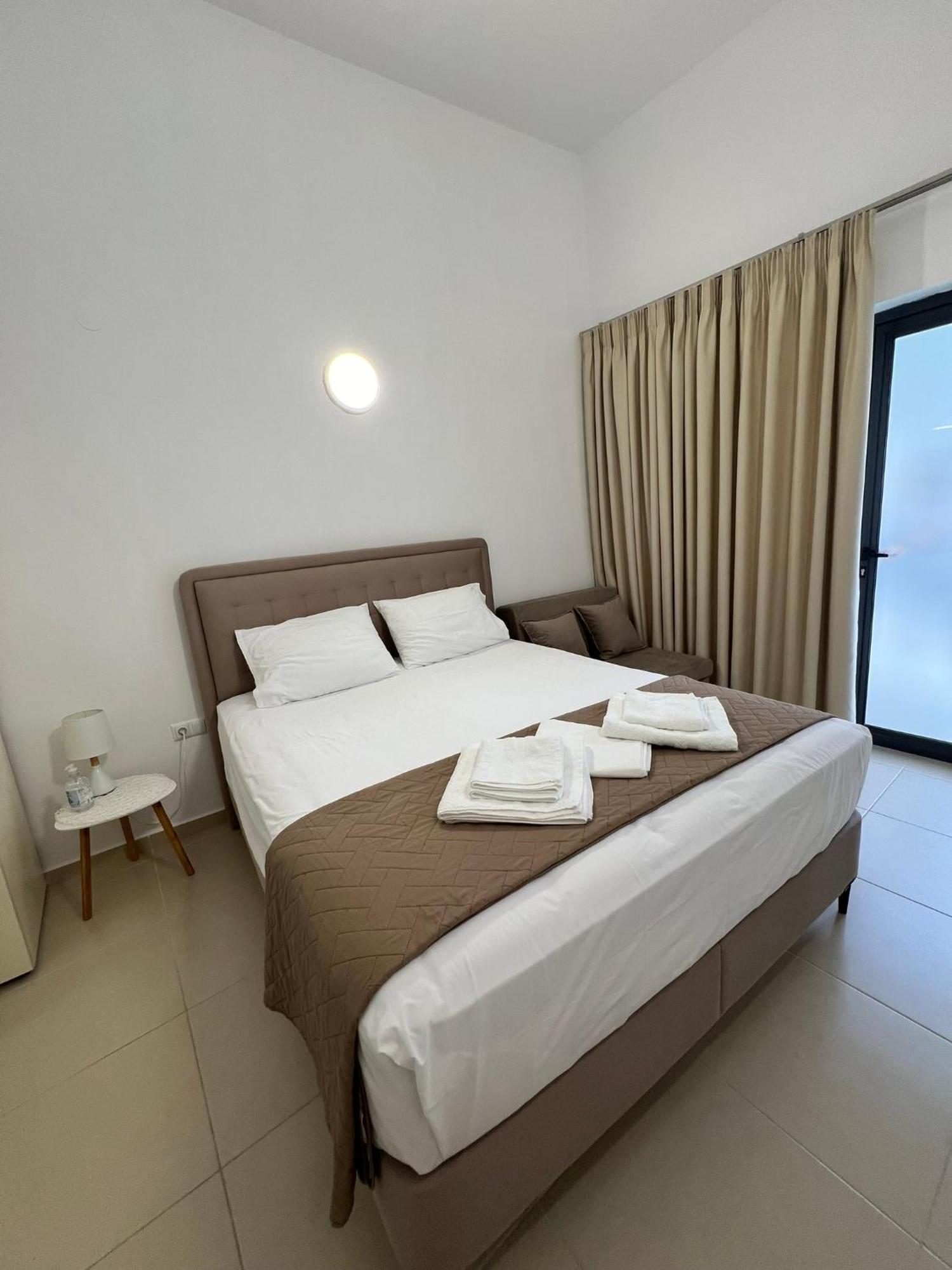 Sun'S Suites 艾斯普罗瓦塔 外观 照片